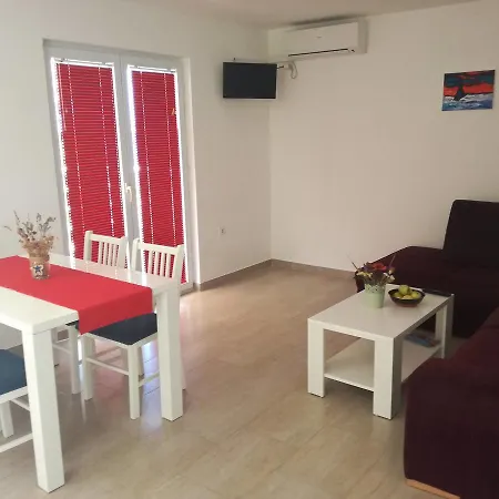 Nada 2 Apartment *