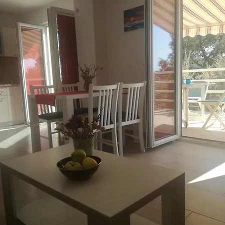 Nada 2 Apartment